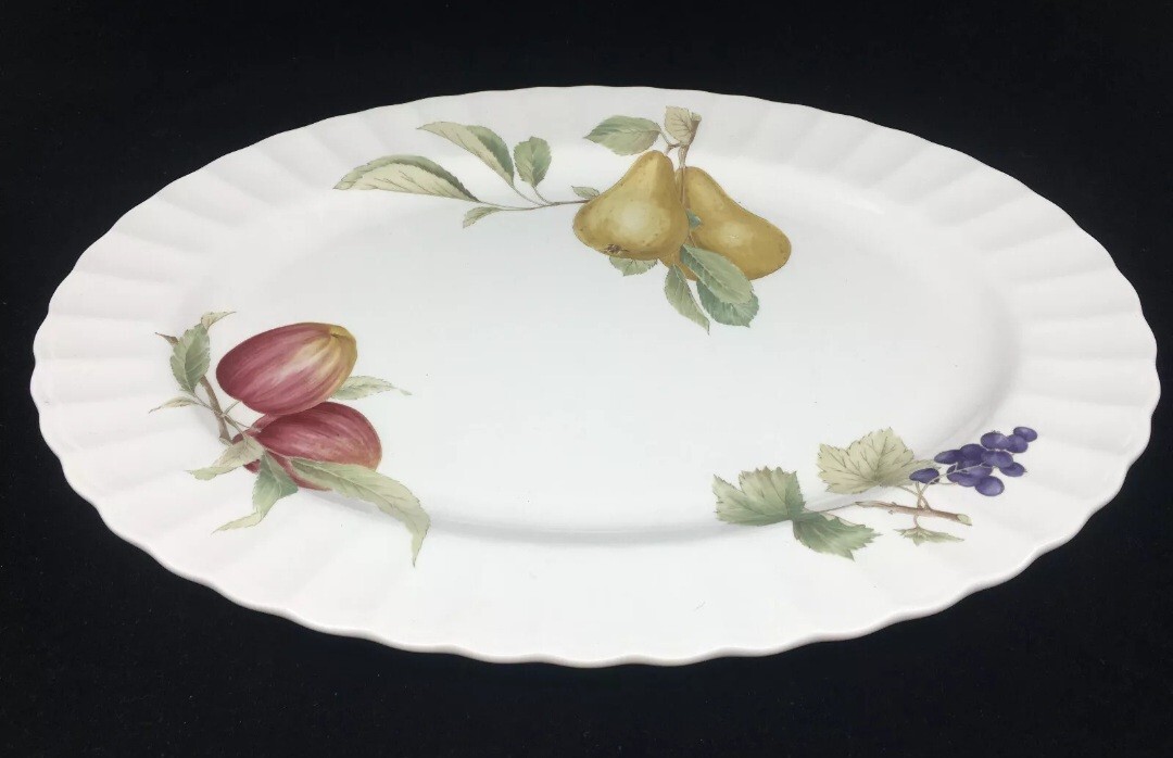 Oval Serving Platter 14.25″ Mikasa Maxima Belle Terre Fruit Ribbed Scallop NEW