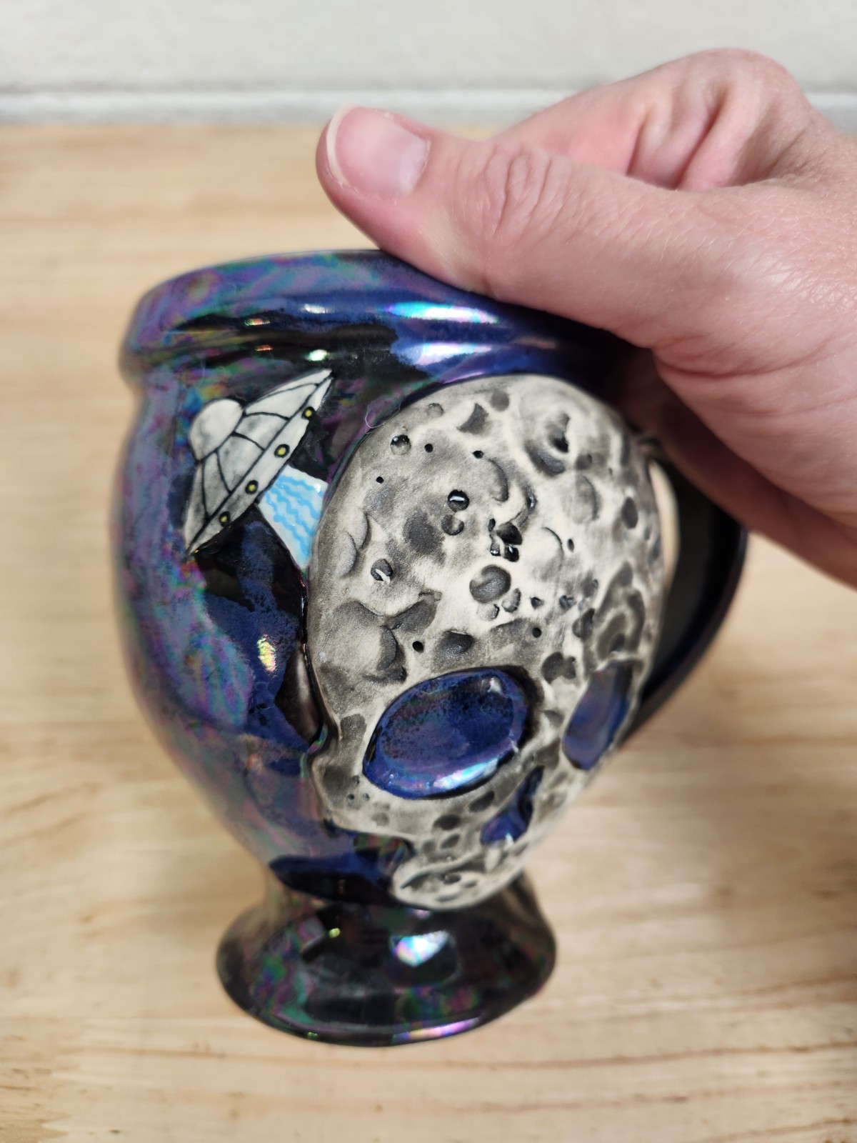 Scrimshaw Pottery Gaboury Ceramic Mug Metallic Glossy UFO Alien Skull Moon