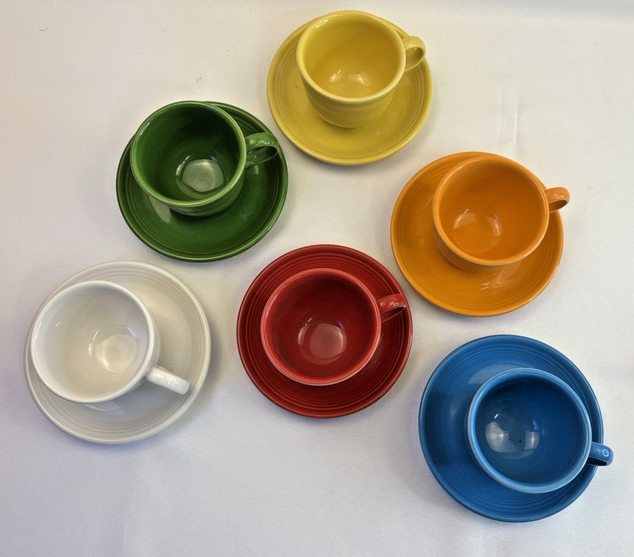 Homer Laughlin ~ FIESTAWARE Matched Set of 11 Coffee /Tea Cups and Saucers