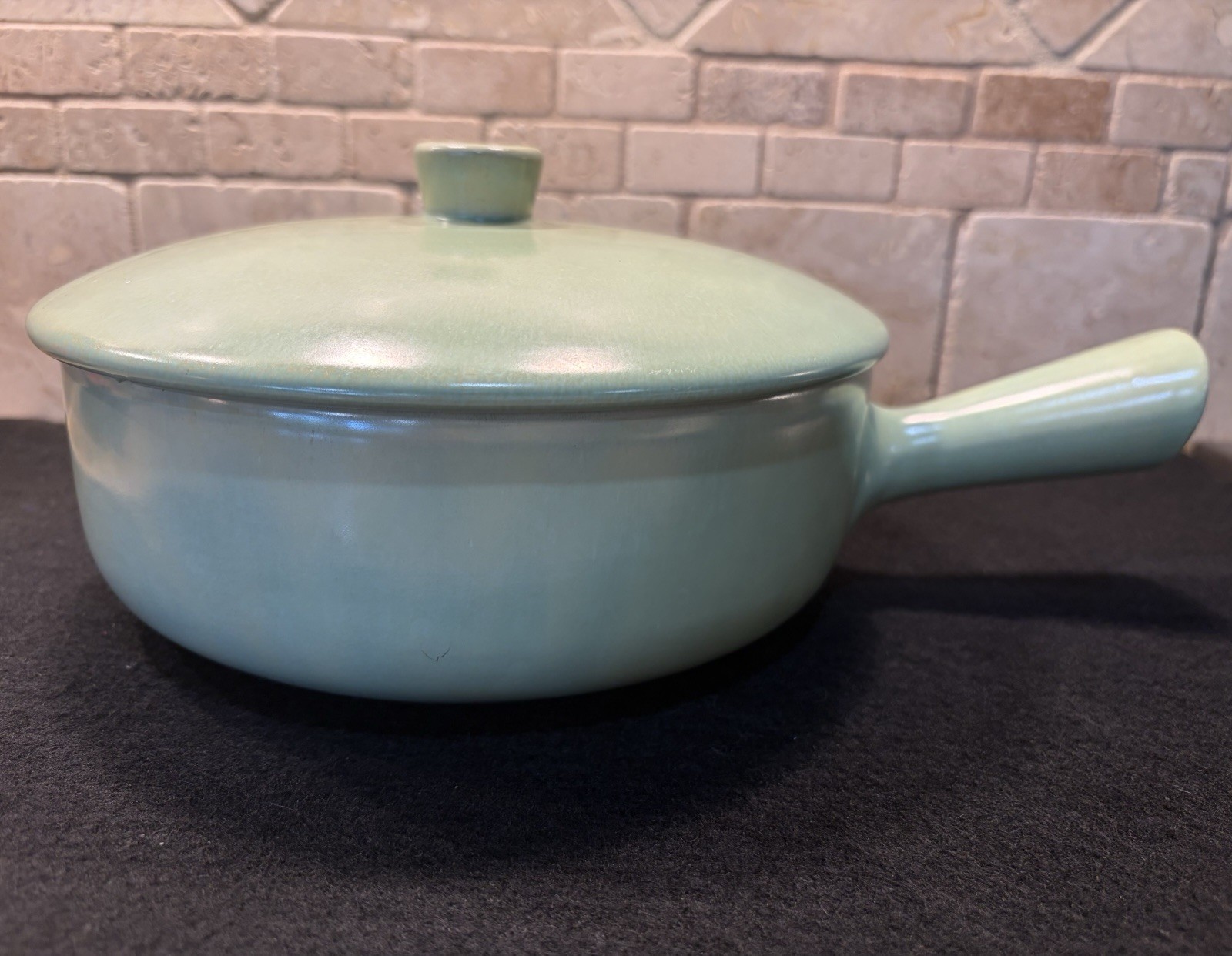VTG La Solana Pottery Covered Casserole Dish Lid Sage Green 7” Solana Ware