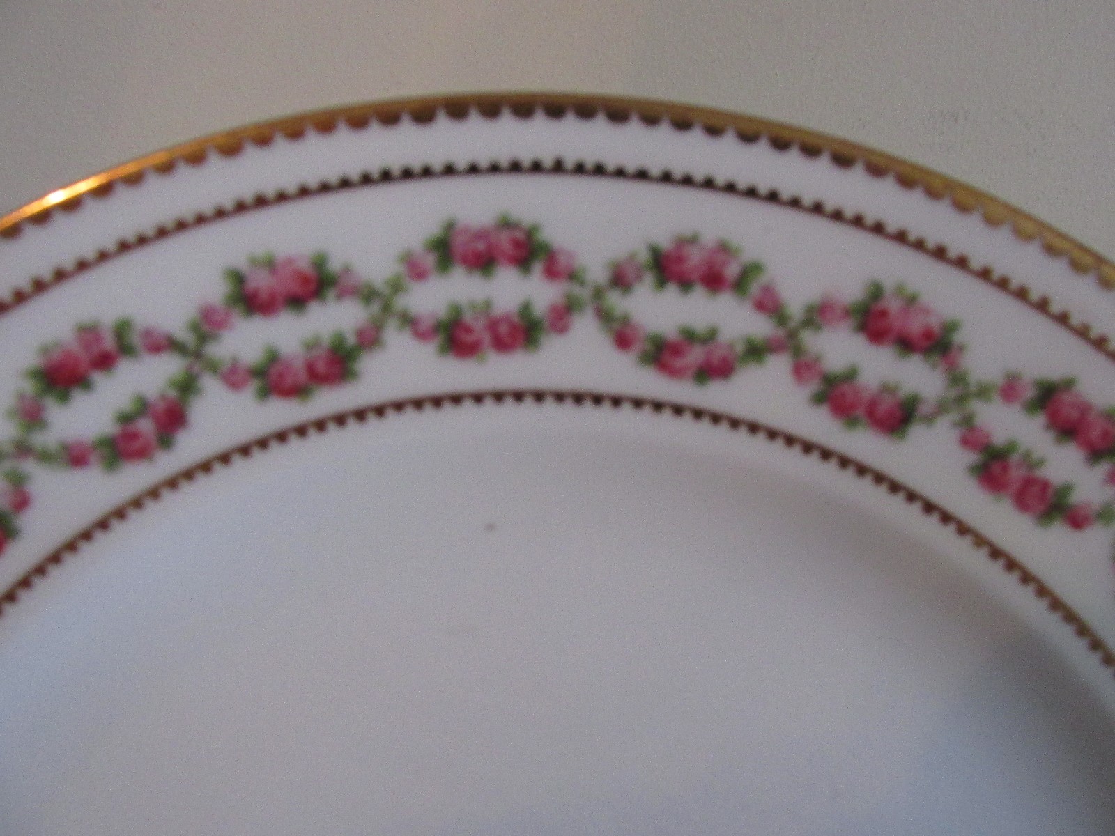 8 Antique English 9″ PLATES Pink ROSE GARLAND JE CALDWELL Phila Geo Jones & Sons