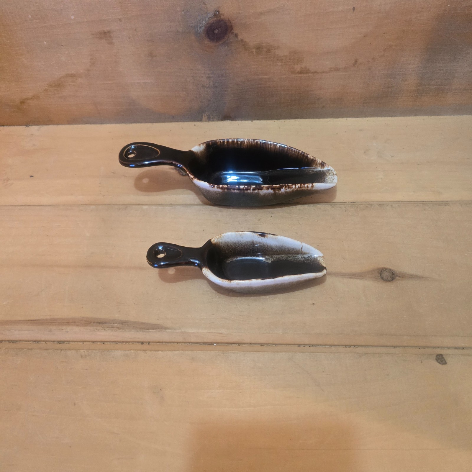 2 Pfaltzgraff Gourmet Brown Drip Small Nesting Scoops. 5¼”L x 1⅞”W x 1⅛”H & 7⅜”L