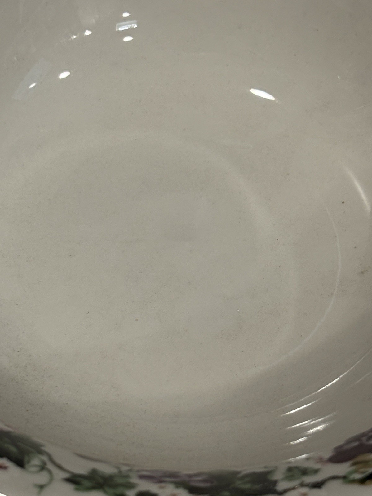 Four (4) Mainstays 6 1/2” Fruit Soup Cereal Bowls Grapevines