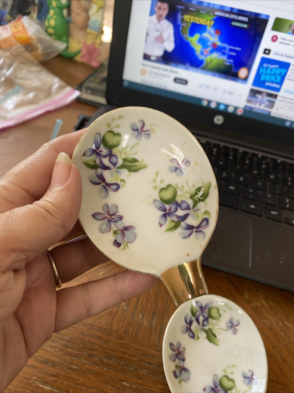 2 Pc Vtg Sweet Violet Dish Tea Bag Spoon Rest Gilded Handle Tea Party