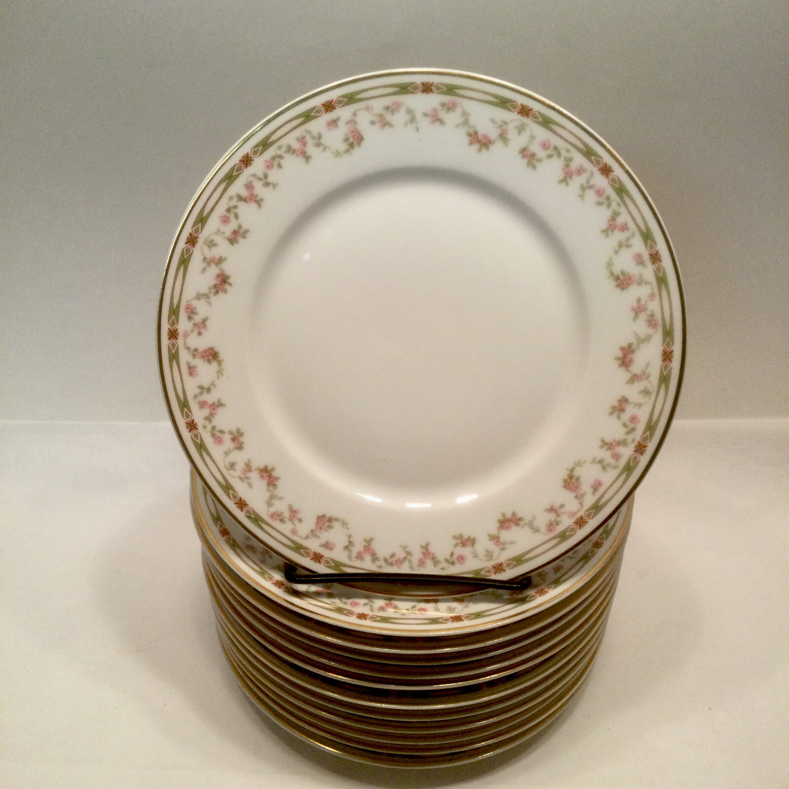 Theodore Haviland Dessert Plate Schleiger 346 Limoges Geometric & Roses Border