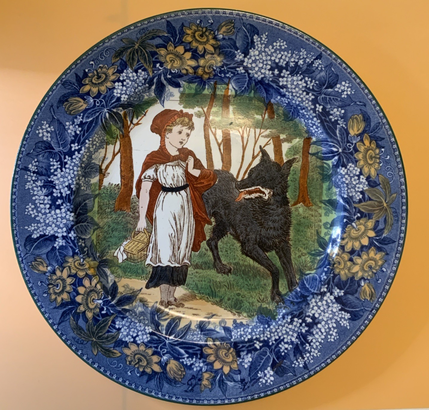 Rare Wedgwood LITTLE RIDING HOOD & WOLF Transfer 10 ¼” Plate c. 1905