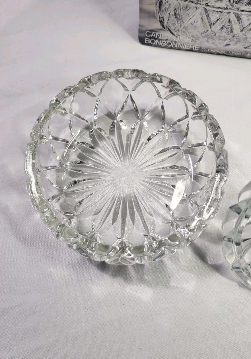 BEAUTIFUL Vintage BLOCK CRYSTAL Hershey’s Kiss Candy Dish 1999 MADE IN THE USA