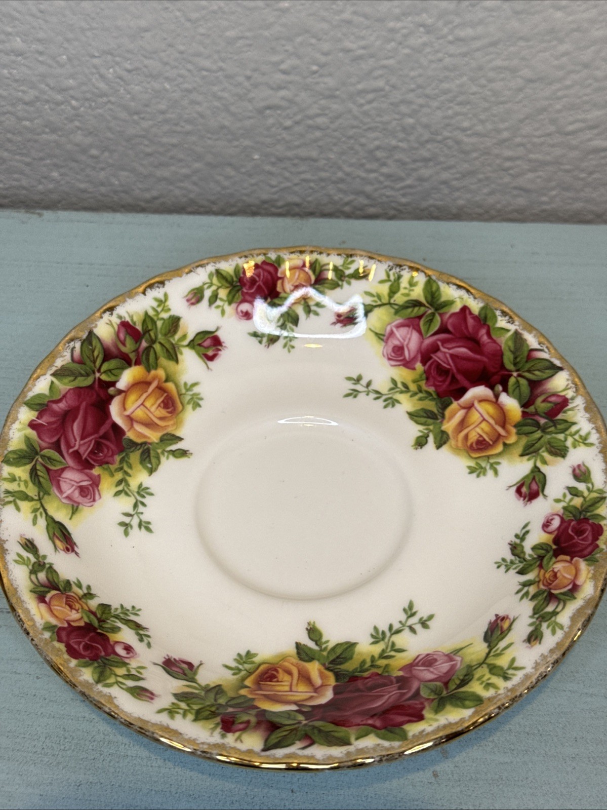 Vintage 1962 Royal Albert Old Country Roses Bone China Tea Cup & Saucer Set(s)
