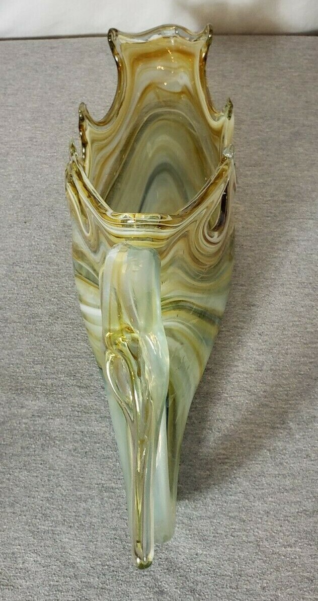Vintage Sooner – Glass Swan – Yellow / White – 17 3/4″ L x 4 3/4″ W x 7 5/8″ H