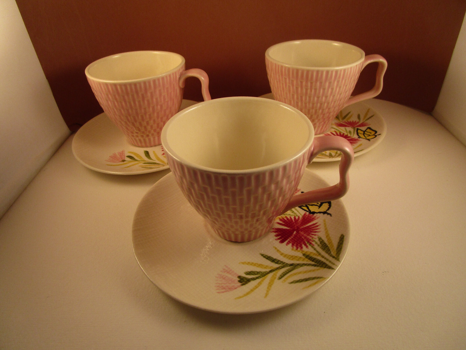 Vintage Red Wing Pottery Pink Spice Hand Painted Set of 3 Tea Cups & Saucers A