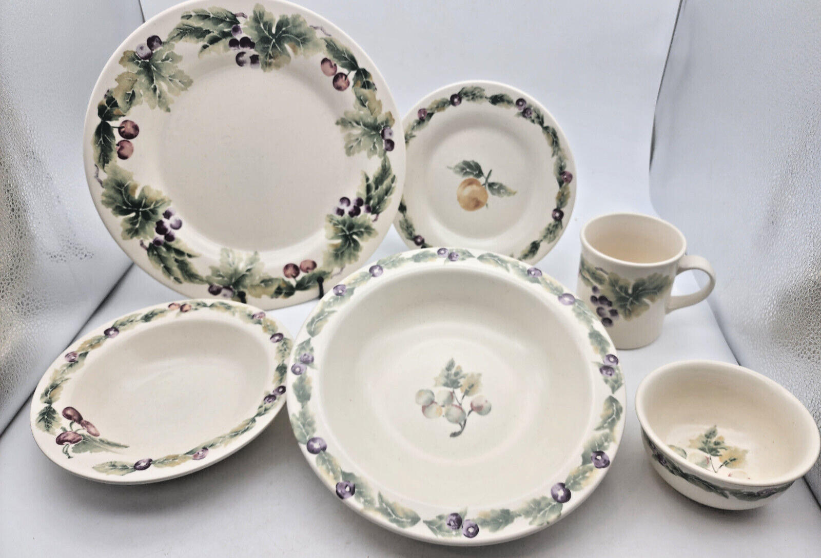 Pfaltzgraff “Jamberry” Dinner & Salad Plates, Bowls, Mug, Serviceware Open Stock