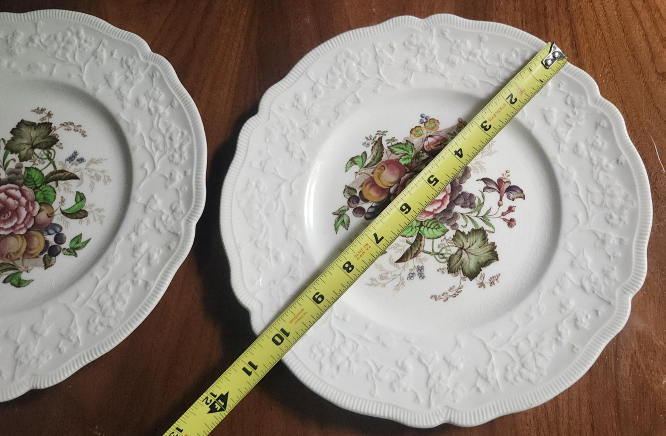 Johnson Brothers Pomona Dover Windsor Flower Fruit Dinner Plate Embossed Edge