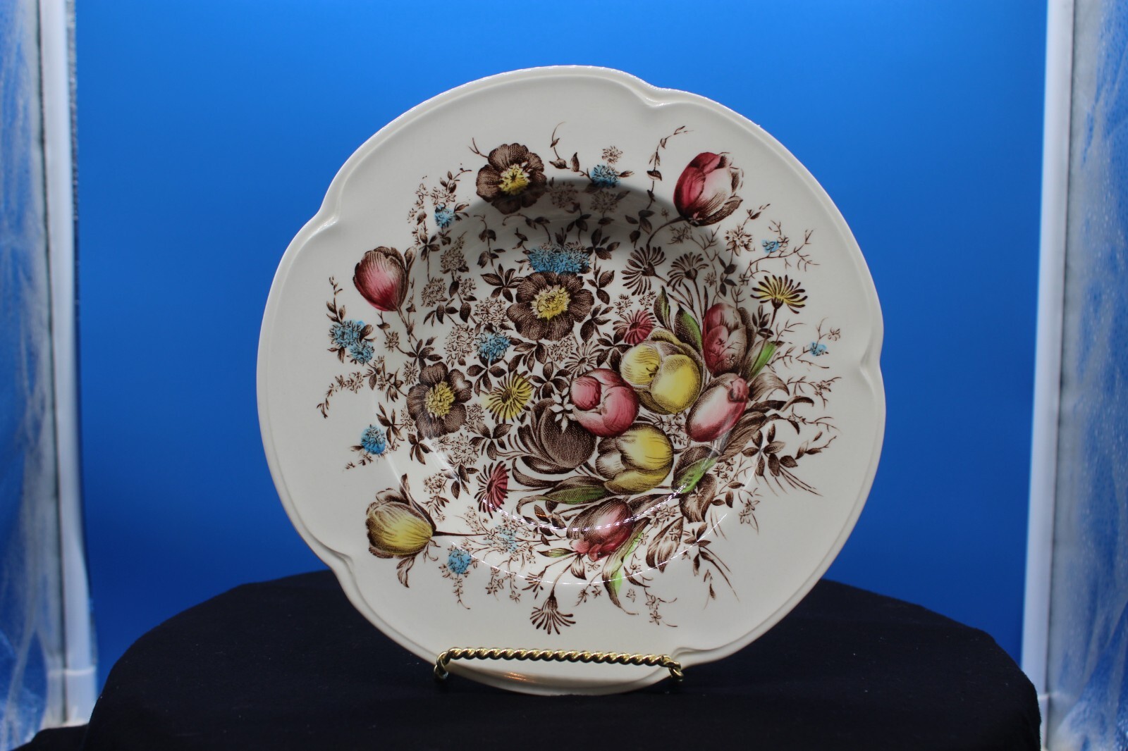 Windsor Fruit-Windsor Ware-England-Johnson Brothers- 8 3/4 Bowl Set of 2