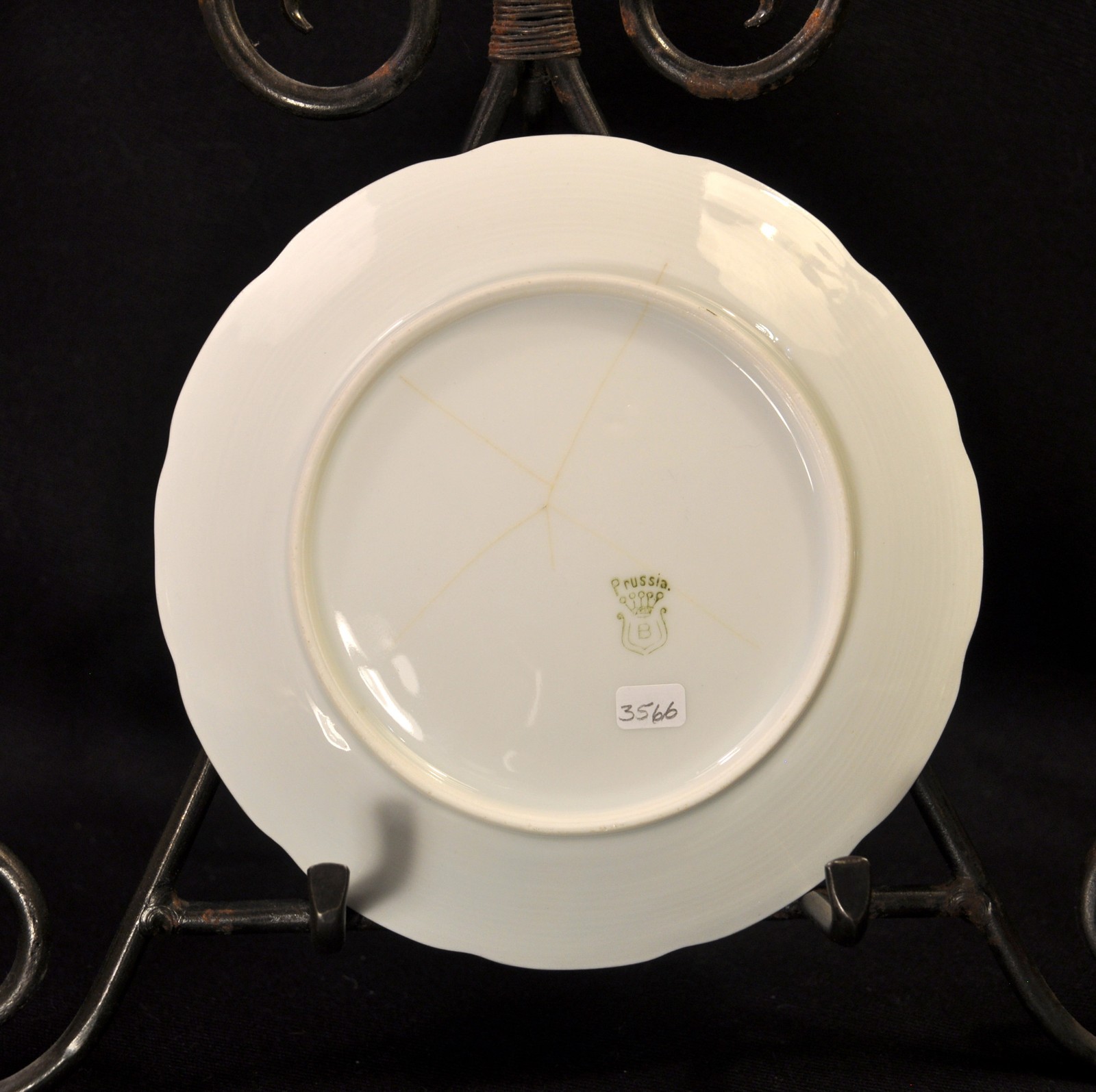 Royal Rudolstadt Beyer Bock 4 Bread Butter Plates 1905-1929 Nuts Gold Spider Web