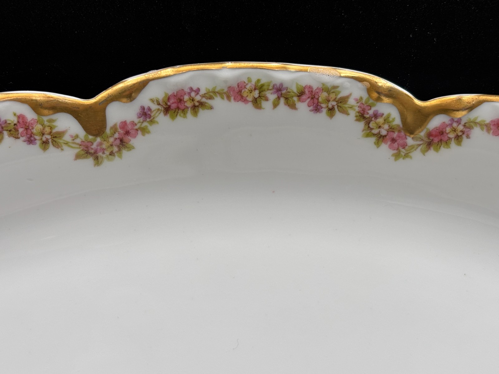 Haviland “SCHLEIGER 524” Germany ~ 3 Piece Serving Set: (2) Bowls (1) Platter