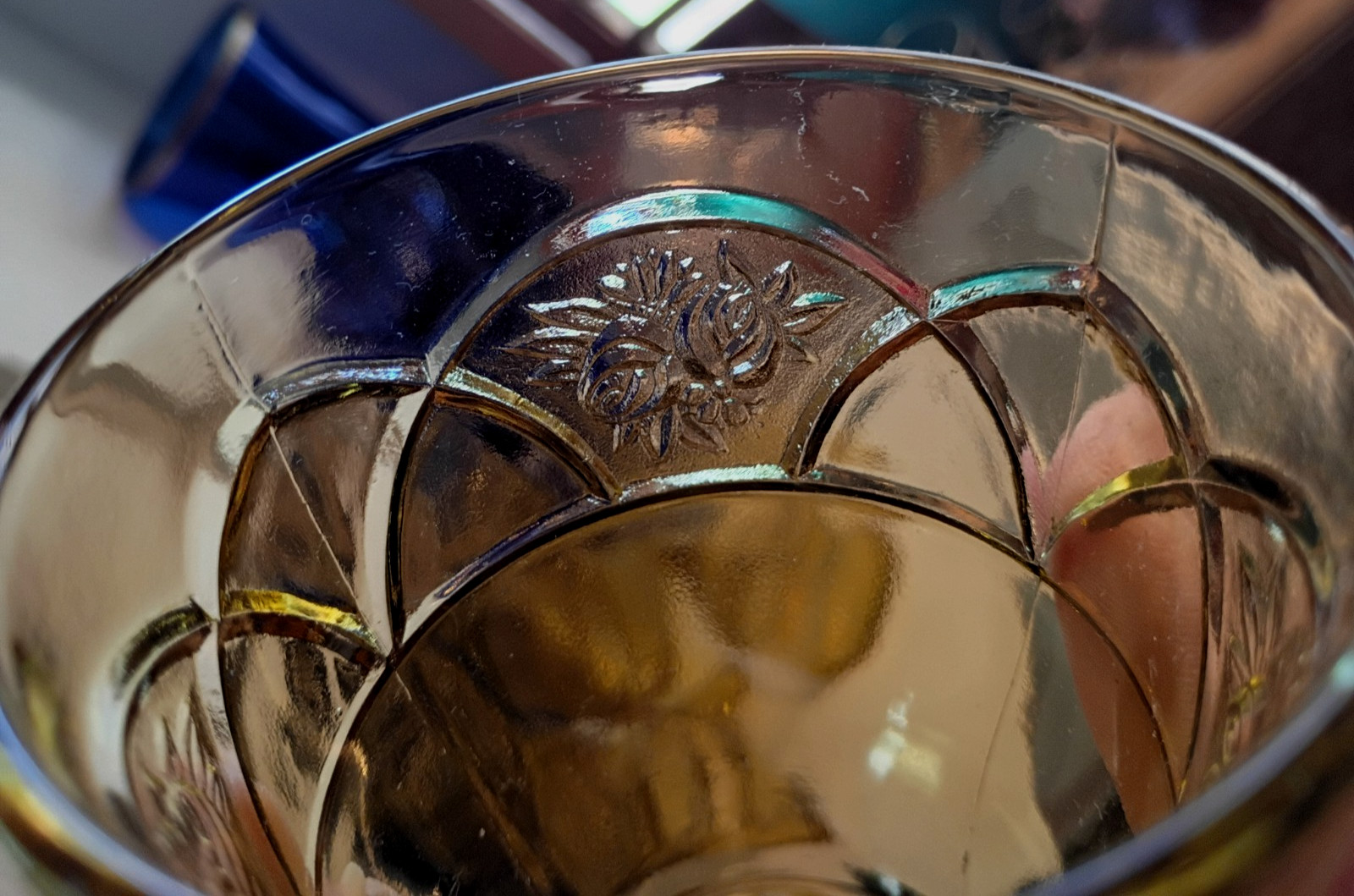 1) Federal ROSEMARY DUTCH ROSE AMBER TUMBLER GLASS 4.25″ 9oz EXC RARE (7 AVAIIL)
