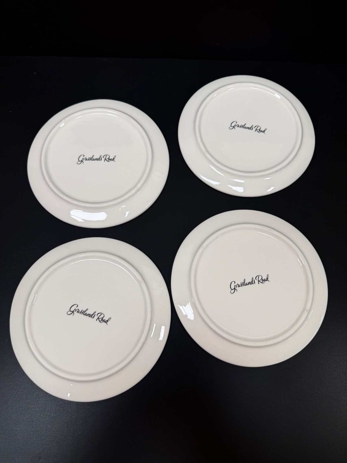 4 Grasslands Road Easter Greetings 6″ Hors d oeuvre Plates MIB Mint in Box Bunny