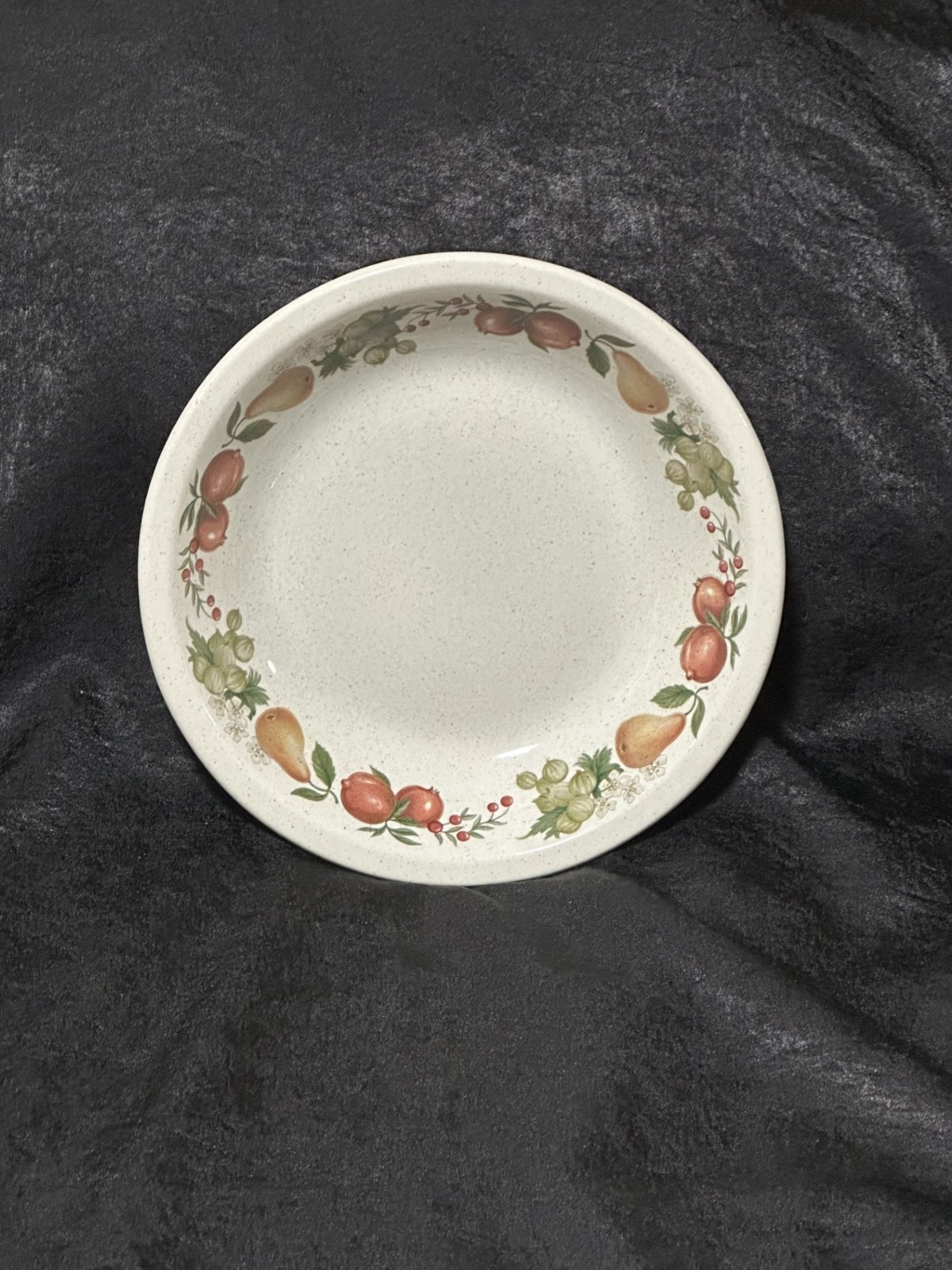 Wedgewood Quince serving platter, vegetable/soup bowls, bread & butter plates.
