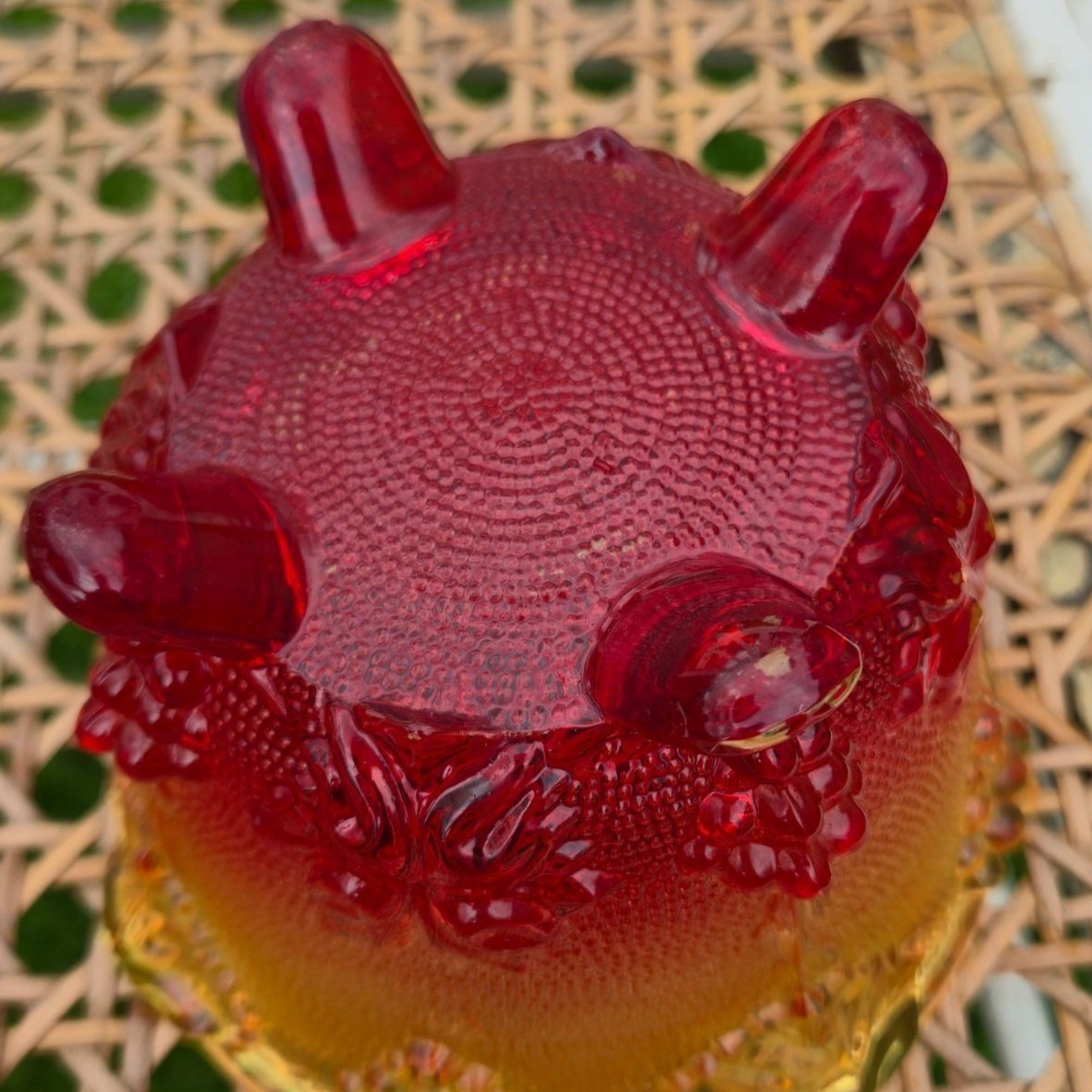 VTG Jeannette Harvest Grapes Amber Red Carnival Glass Footed Covered Candy Dish
