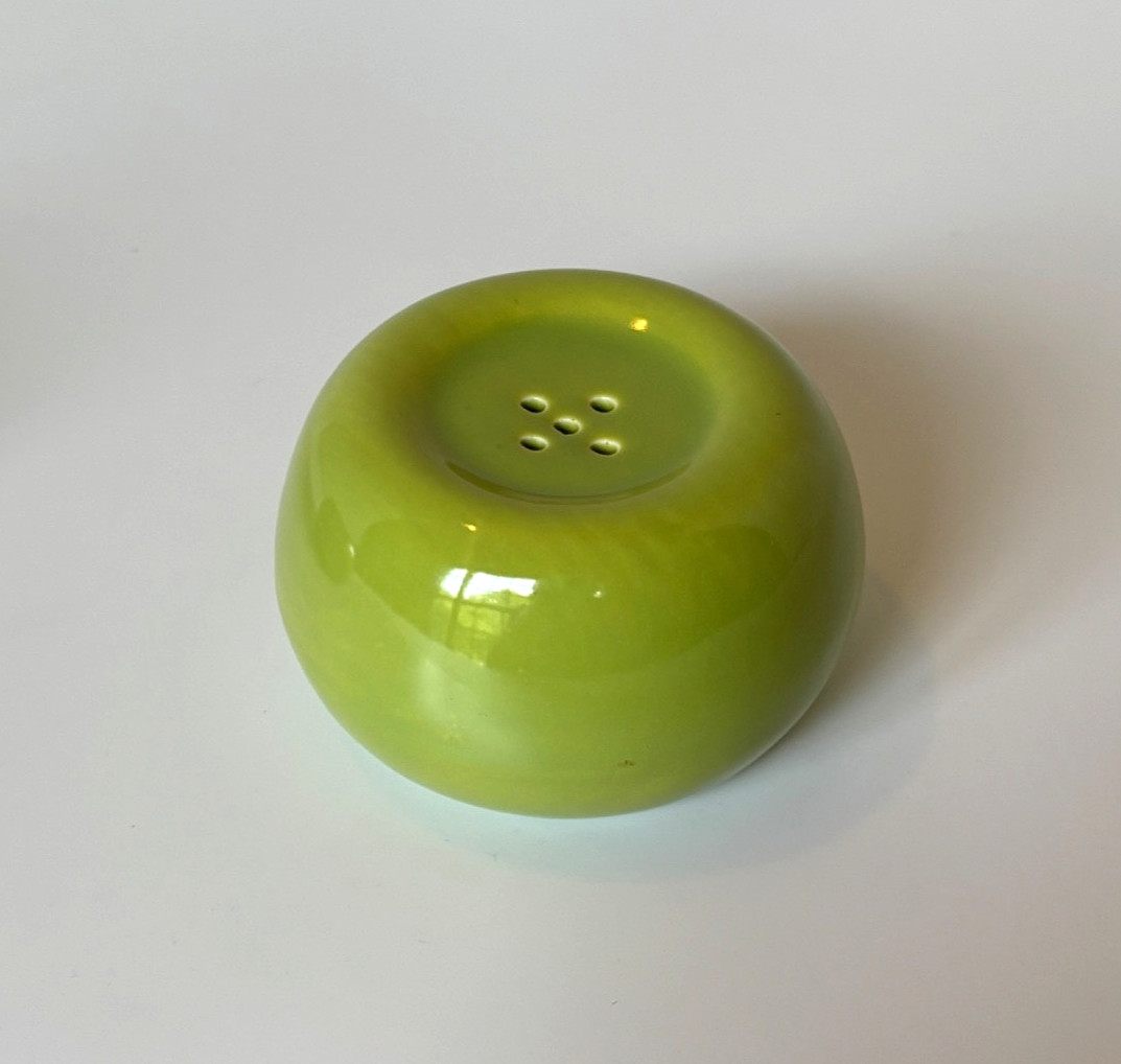 MCM Hollydale MALIBU MODERN Salt & Pepper Shakers California Pottery NO STOPPERS