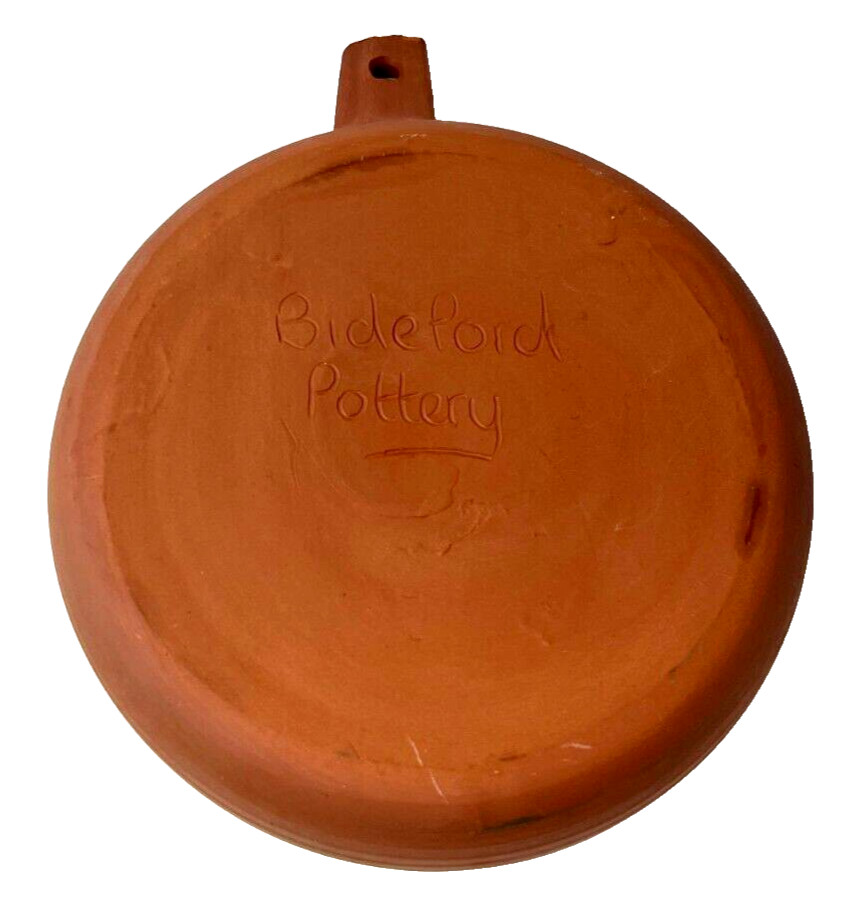 Bideford Studio Pottery Slip Glazed Earthenware Round Bowl Dish with Handle