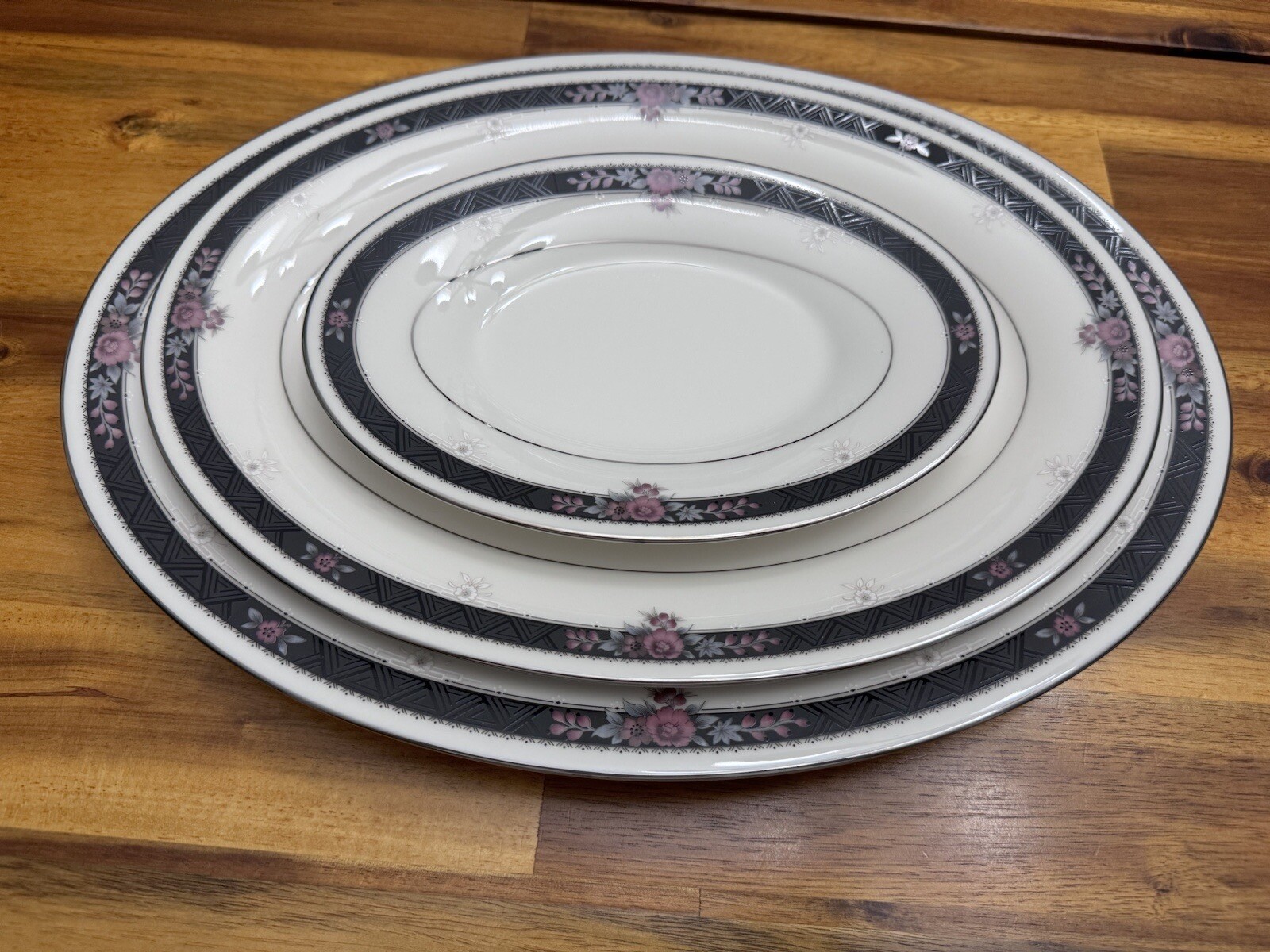 81pc NORITAKE IVORY CHINA ETIENNE 7260, TWELVE 6 PIECE PLACE SETTINGS JAPAN MINT