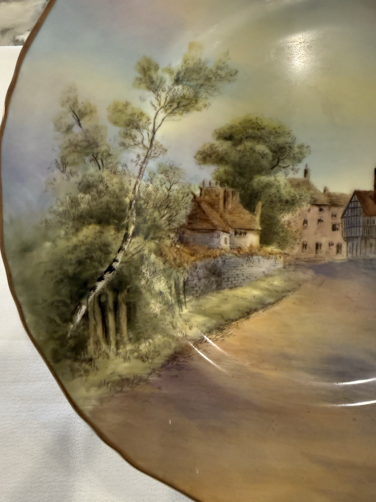 Pristine 1952 Royal Worcester Tewkesbury Plate Signed J. Smith 10.5″