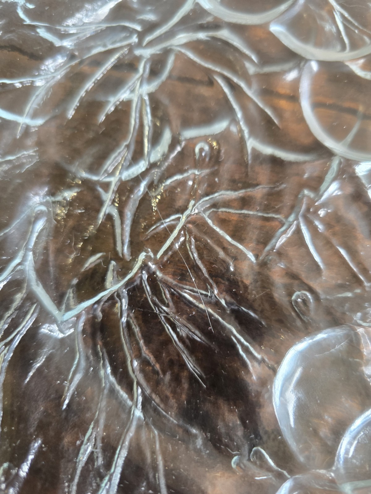 Set Of 4 VTG KIG Indonesia Clear Embossed Grape & Leaf 10-1/2 Dinner Plates