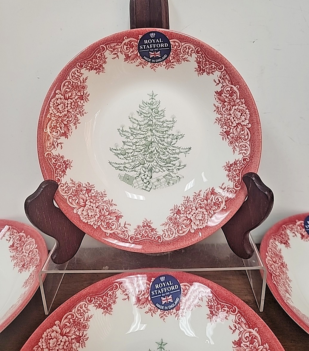 NEW! – ROYAL STAFFORD CHRISTMAS TREE RED & GREEN COUPE CEREAL BOWL SET OF FOUR