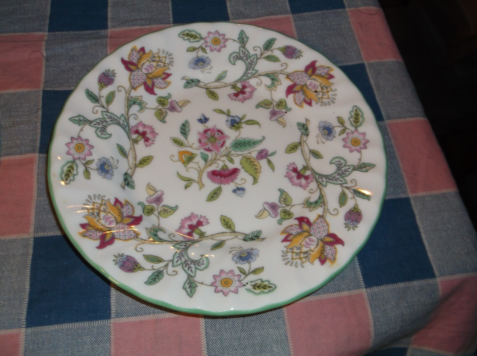 Minton Haddon Hall 2 Plates 1 6 1/4 Inch and 1 8 In Light Utensil Marks
