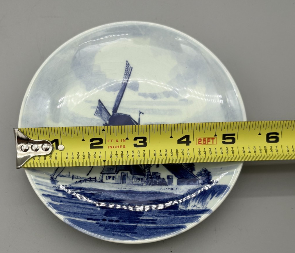 Vintage Delfts Blue Royal Wall Plates Hand Painted Set of 3 Made in Holland 5.5″