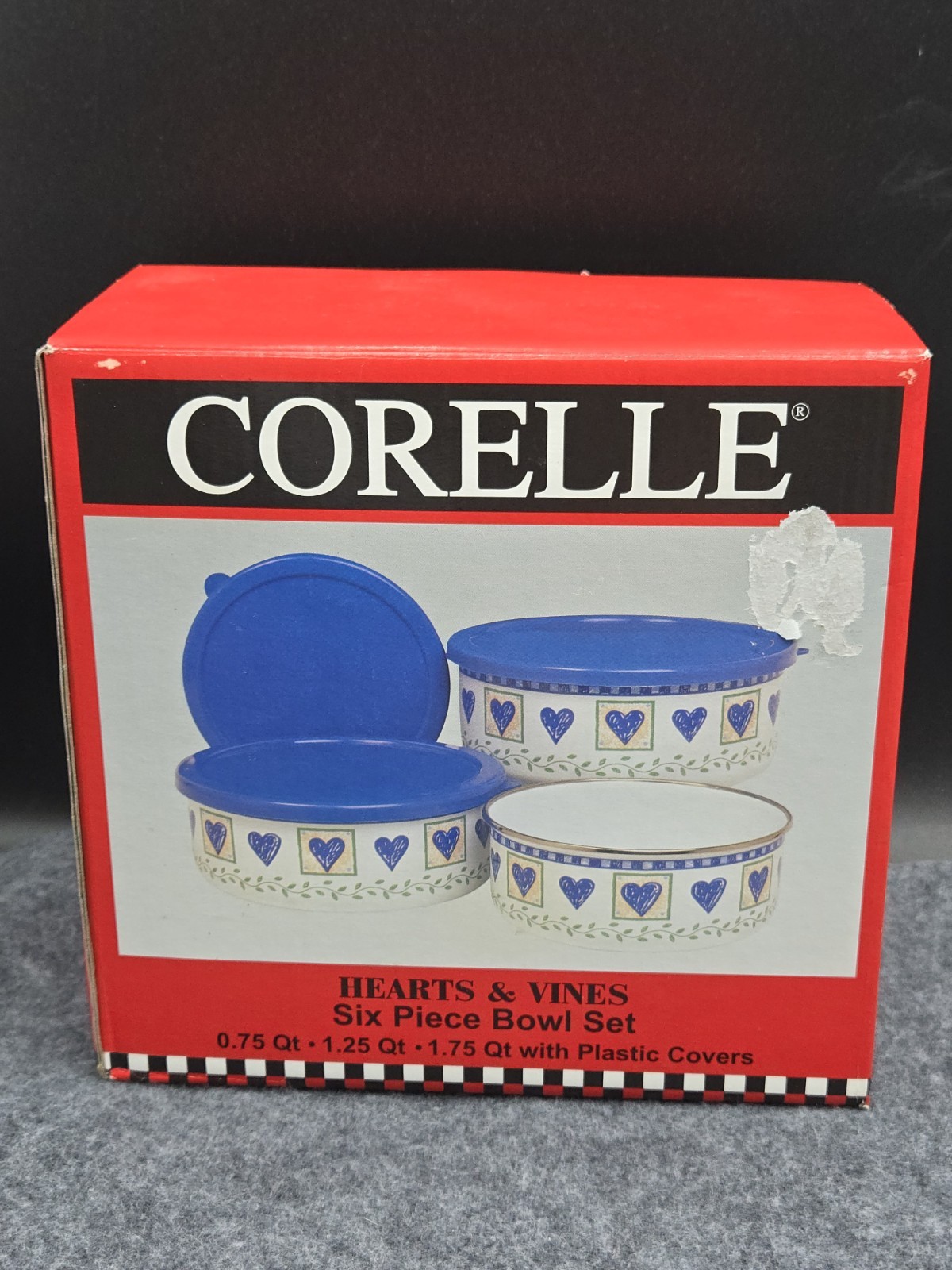 Corelle Hearts & Vines 6 Piece Bowl Set with Lids .75, 1.25, 1.75 Qt