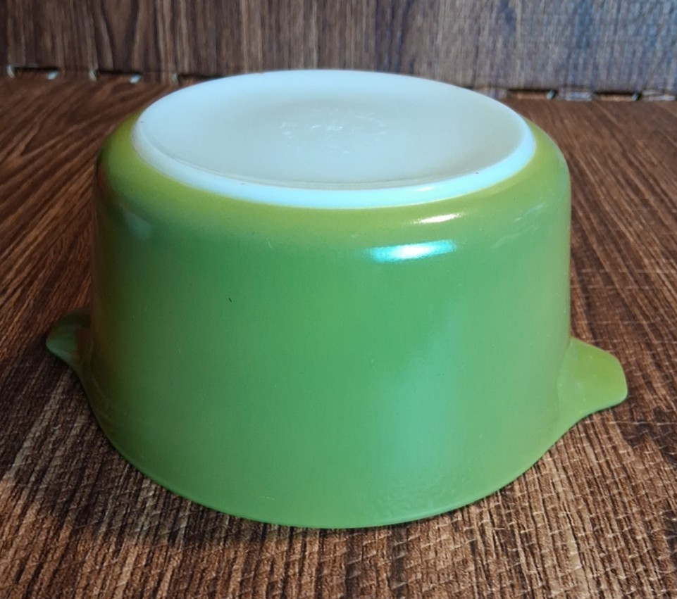 Pyrex Verde Olive Green Casserole Dish 7.5” 473 1qt Vintage ” No Lid”
