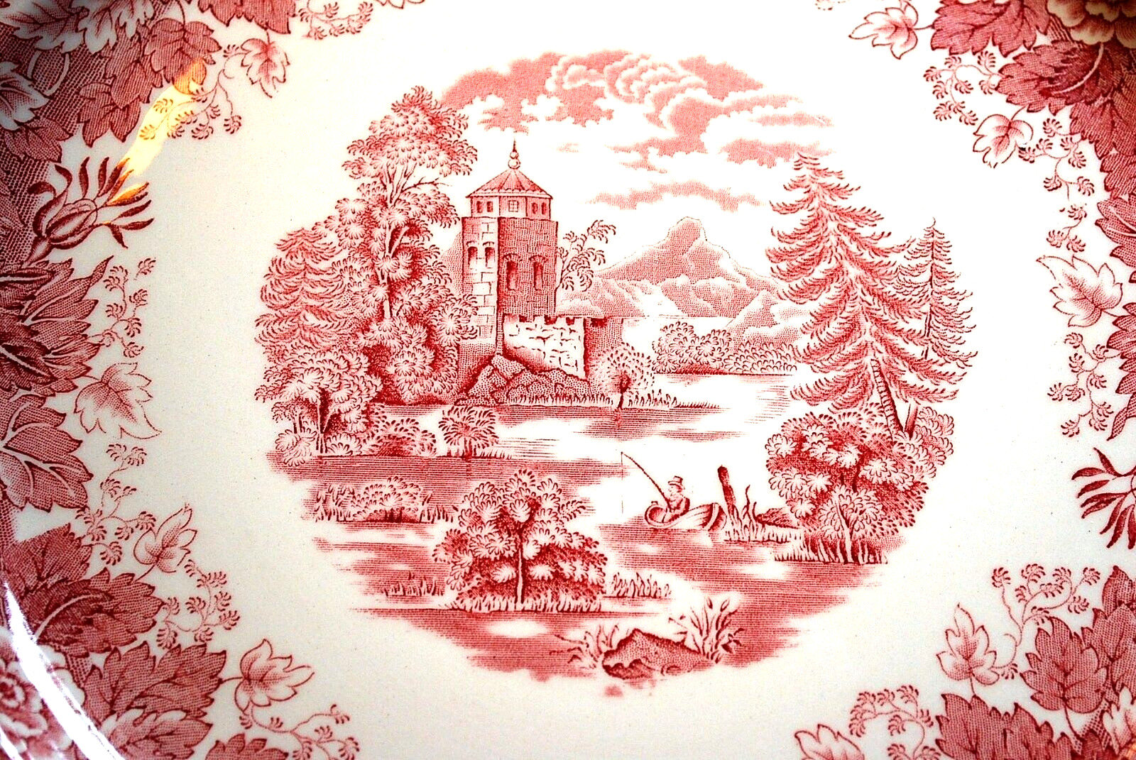Vtg ‘LANDSCAPE RED’ 14″ Round Chop Plate Platter ARABIA FINLAND Transferware Exc