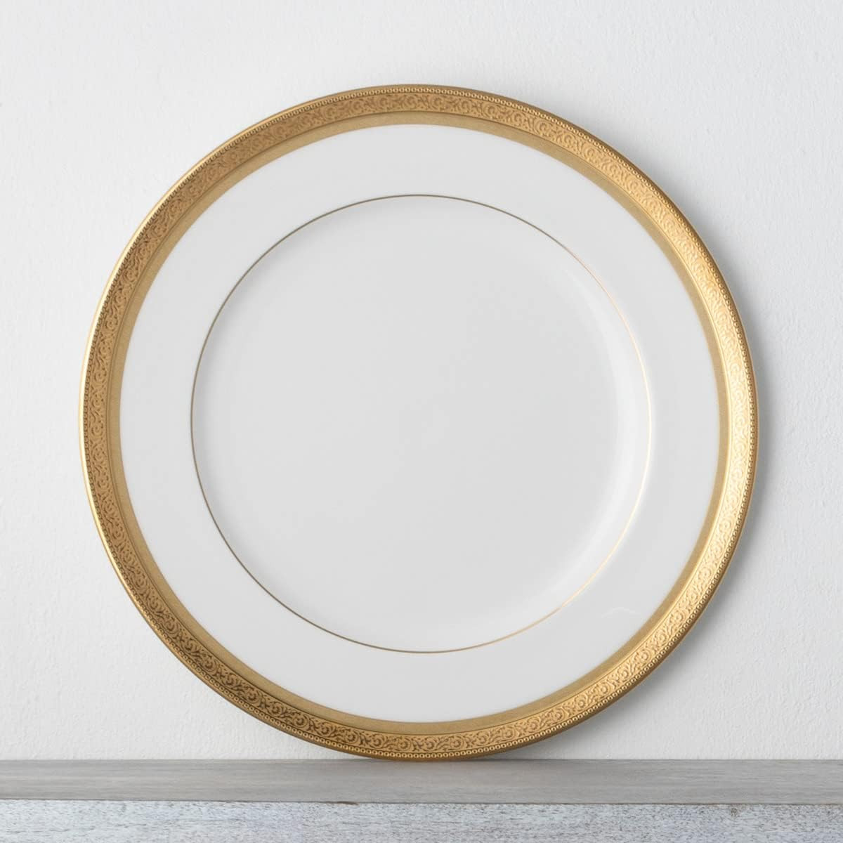 Summit Gold 5-Piece Place Setting for One – Elegant Dining Experience