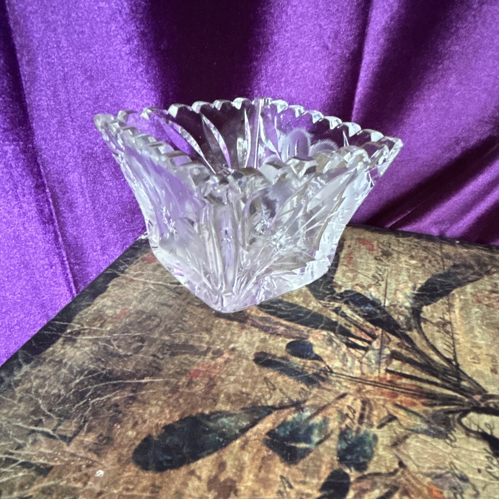 Clear Pressed Glass Starburst Pattern Square Bowl Decorative 3 in x 2 in H