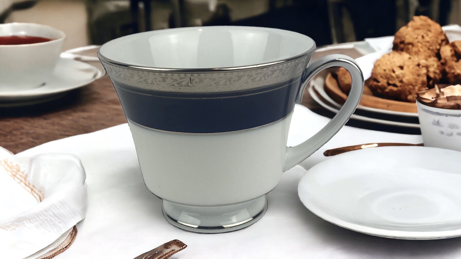 Noritake Crestwood Cobalt Platinum White Blue Porcelain Coffee Tea Cup 8 oz