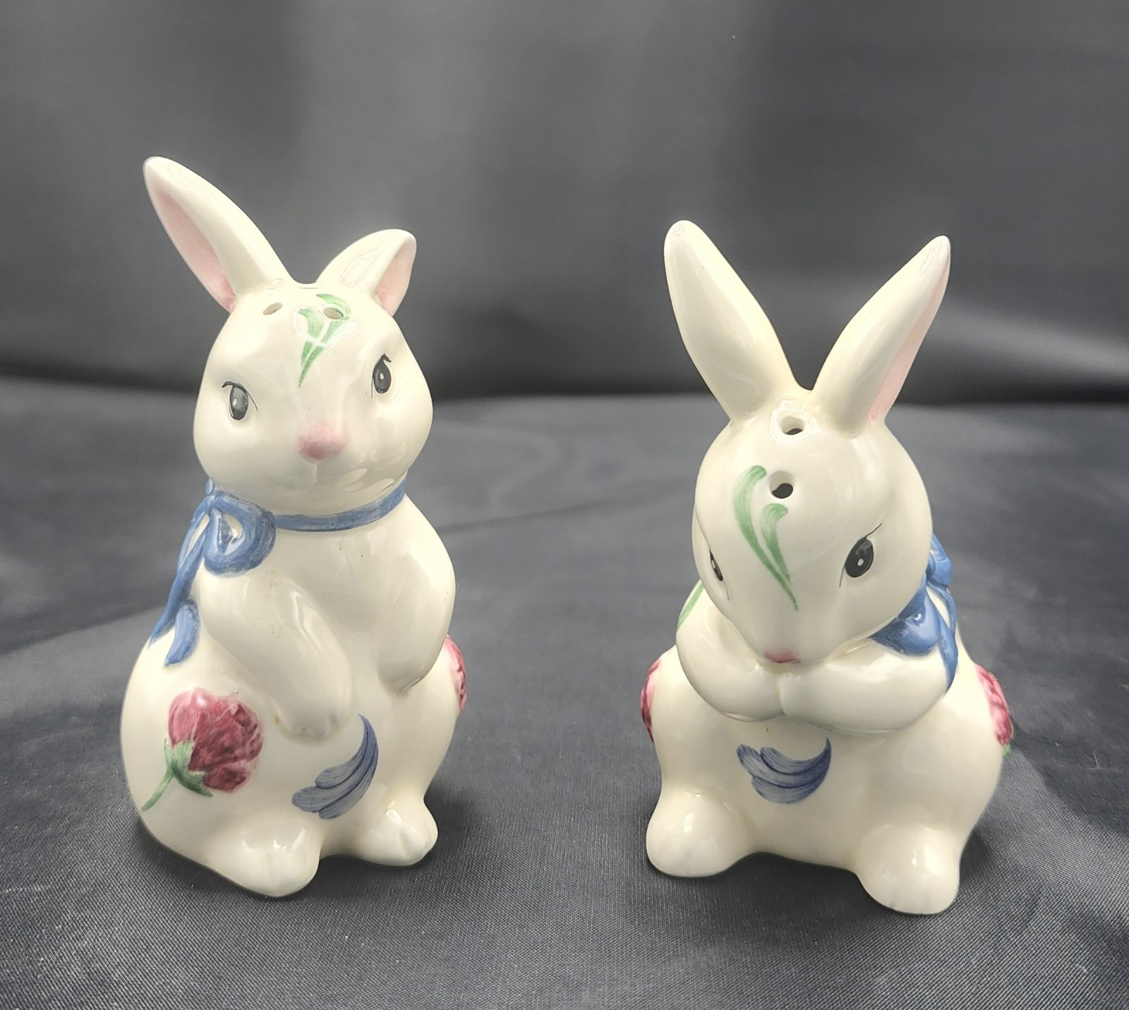 Lenox Poppies on Blue Salt and Pepper Shakers Bunnies Rabbits Easter