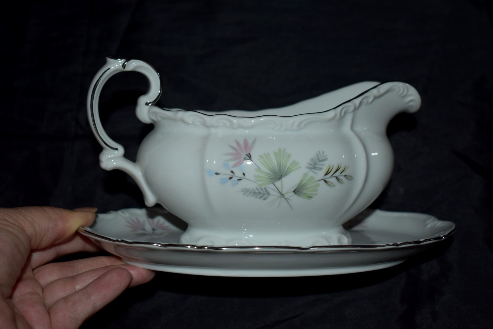Vintage EDELSTEIN Maria Theresa Bavaria Germany Gravy Boat 1962 3