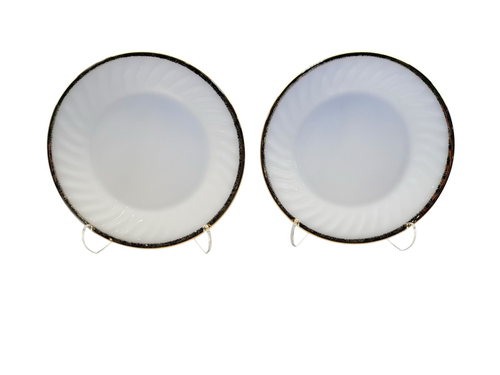 PRISTINE Vintage Fire-King Swirl 7.5″ Coupe Soup Bowls Smooth Rim Gold -Set of 2