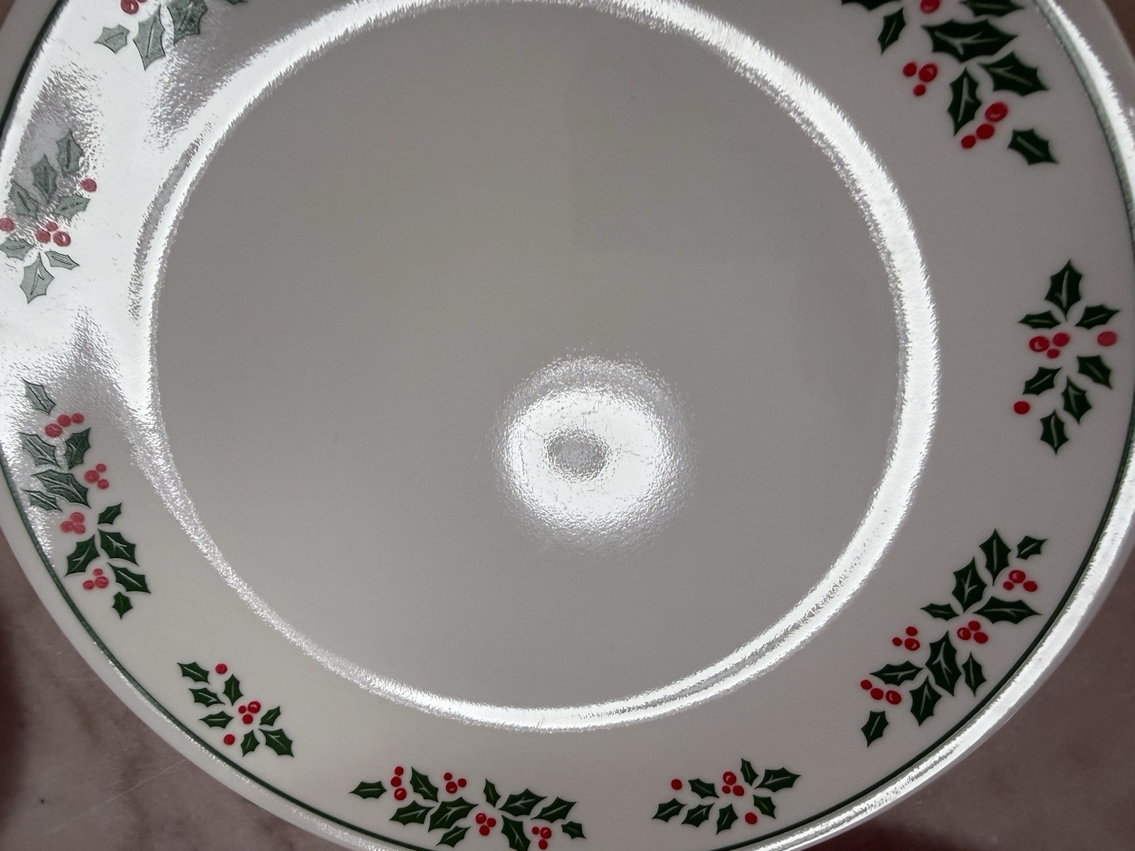 Set Of 4 Corelle By Corning Winter Holly Days Christmas Dinner Plates 10-1/4″