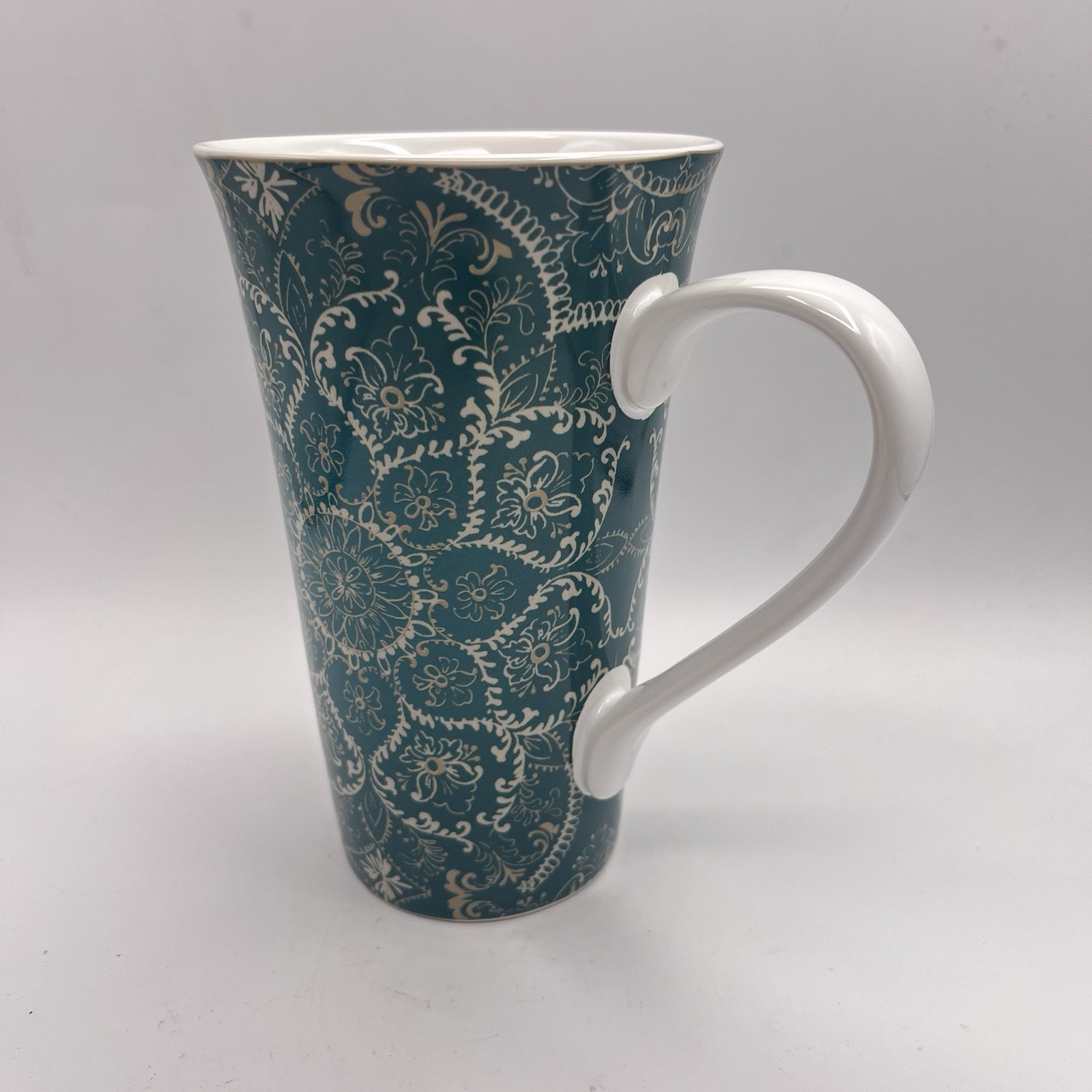 222 Fifth Dinnerware Teagan Teal Pattern Latte Mug 6 1/4″ x 4″