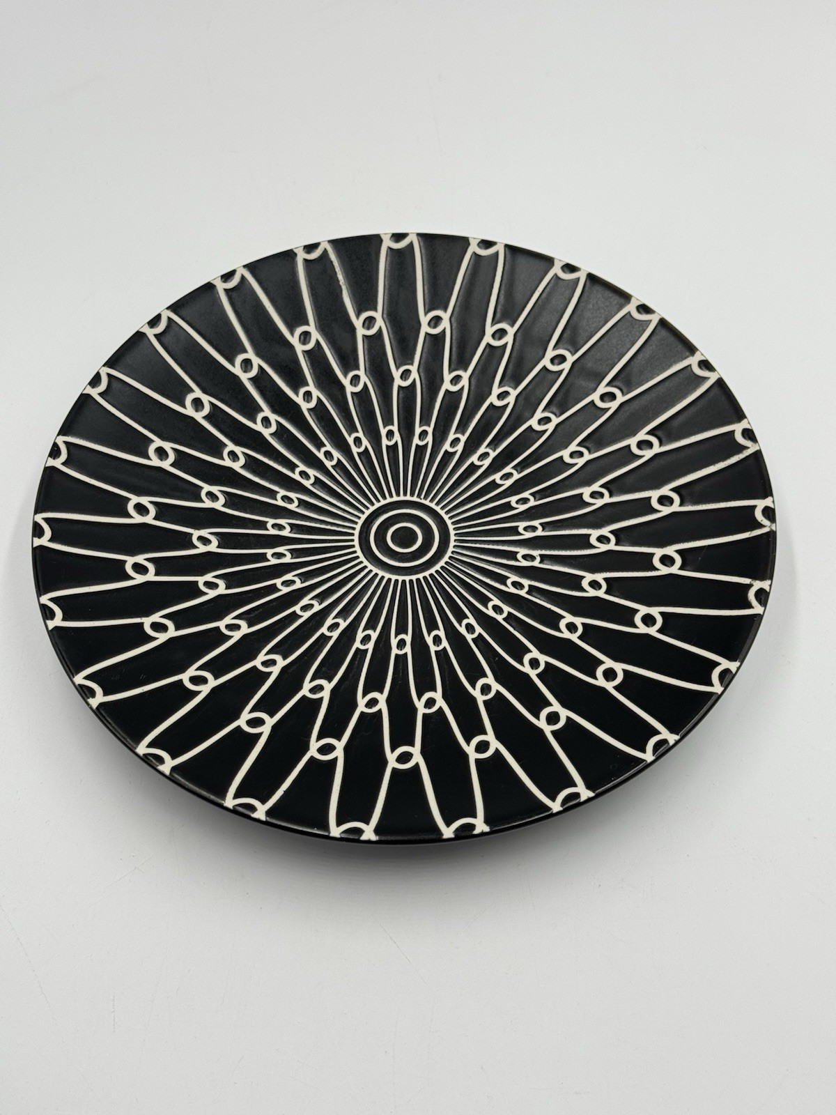 Black White Trellis Grid Pattern Ceramic 8” Four Dessert Appetizer Round Plates
