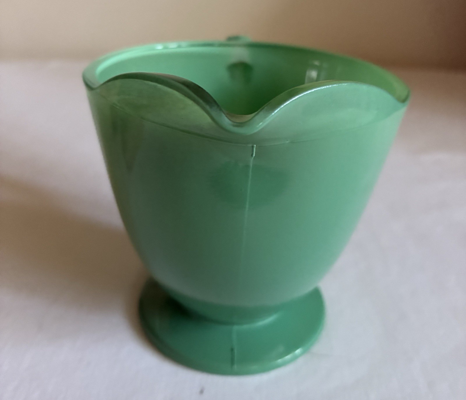 Vintage Hazel Atlas Platonite Green Jadeite Style Milk Glass Creamer 1940’s