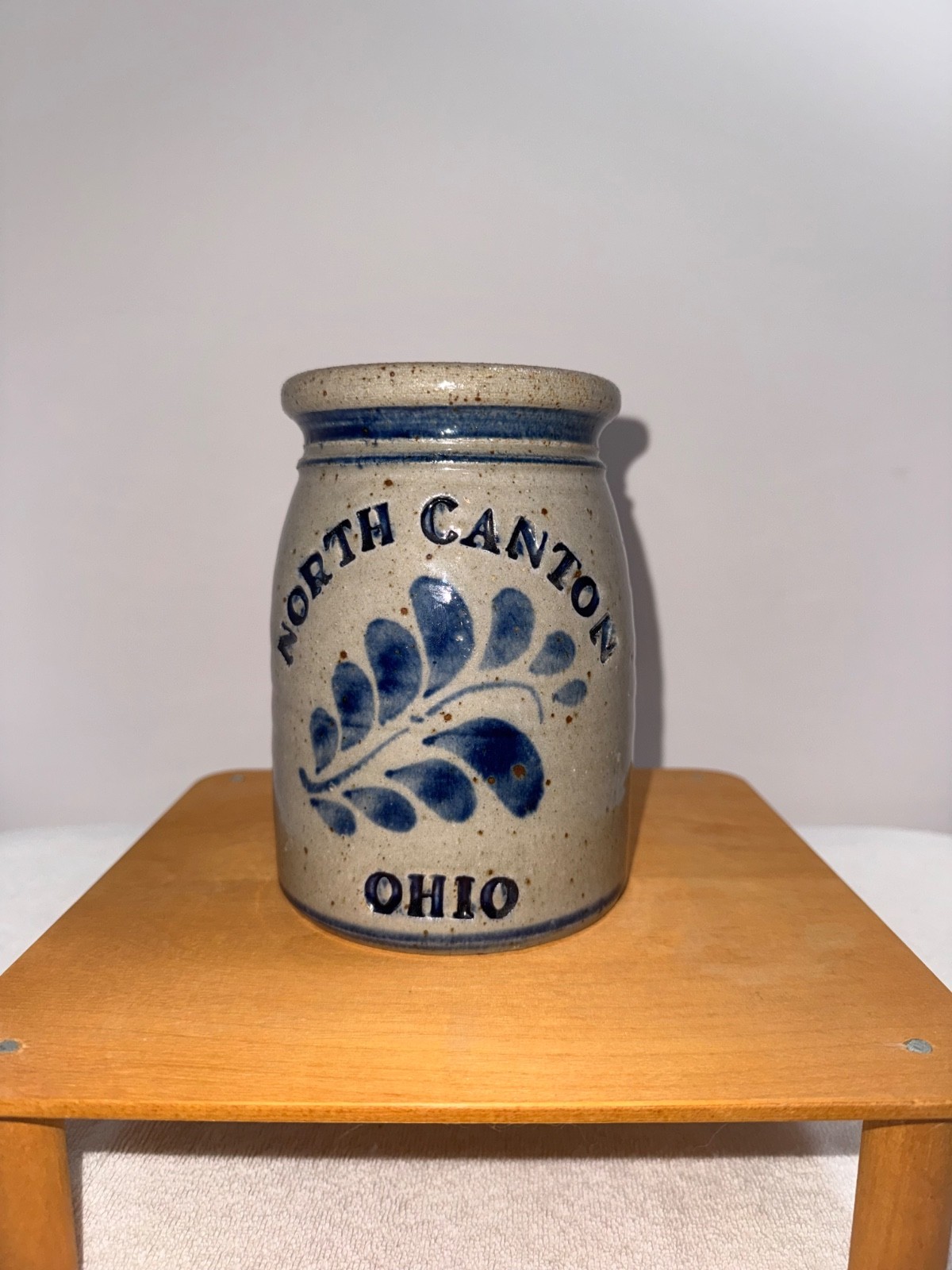 Vintage Crock North Canton Ohio Stoneware Salt Glaze Kitchen Utensil Holder 6″