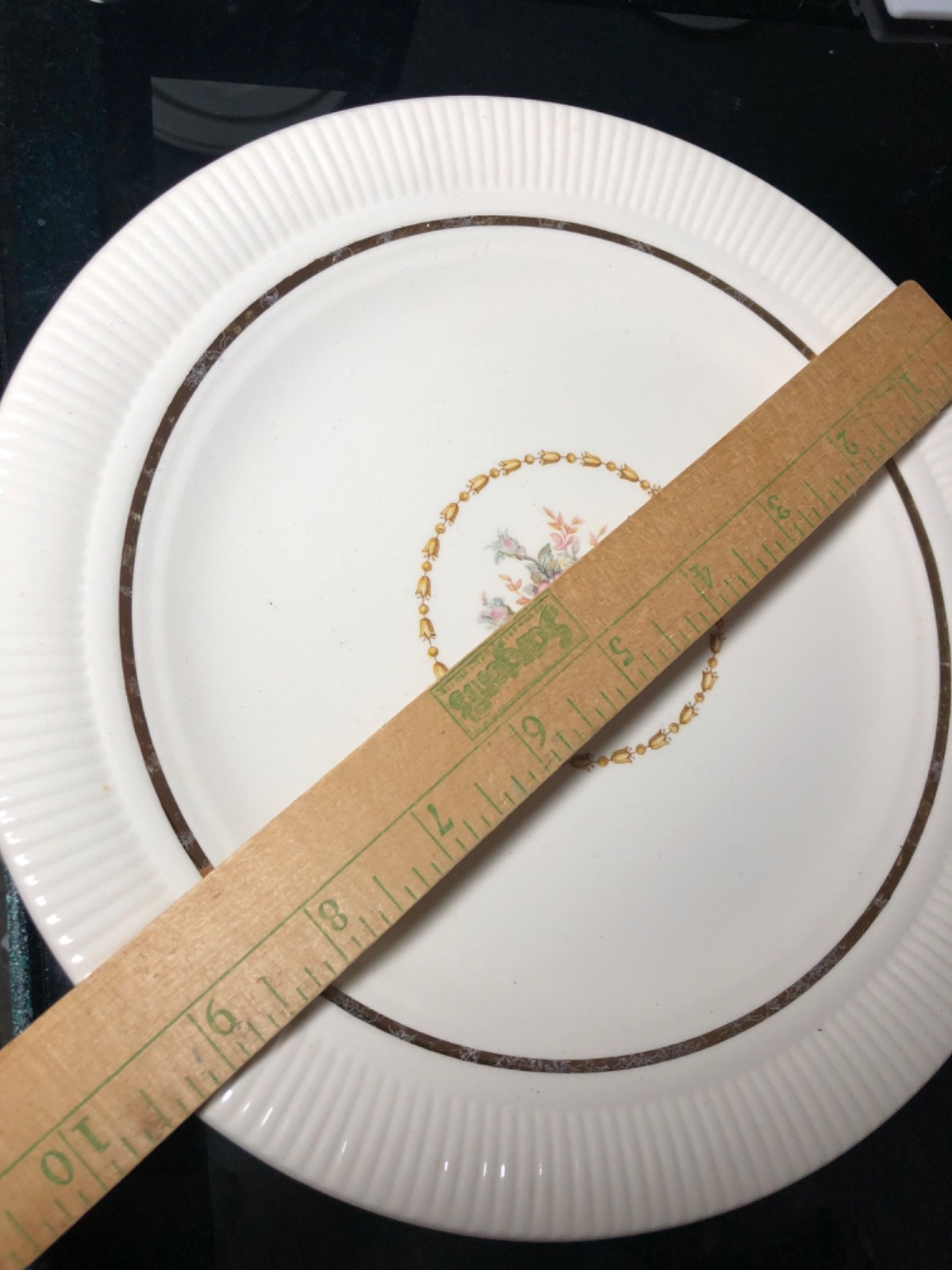 Victory by Salem China Ivory Plate 9.5” SLM22 P.P. Floral – w 23K Gold Trim