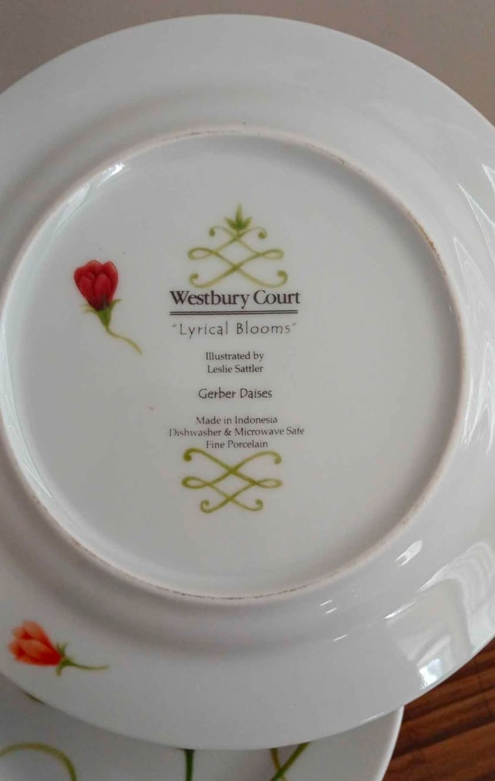 set of 6 Westbury Court Lyrical Blooms Gerber Daisies salad plates by Leslie…