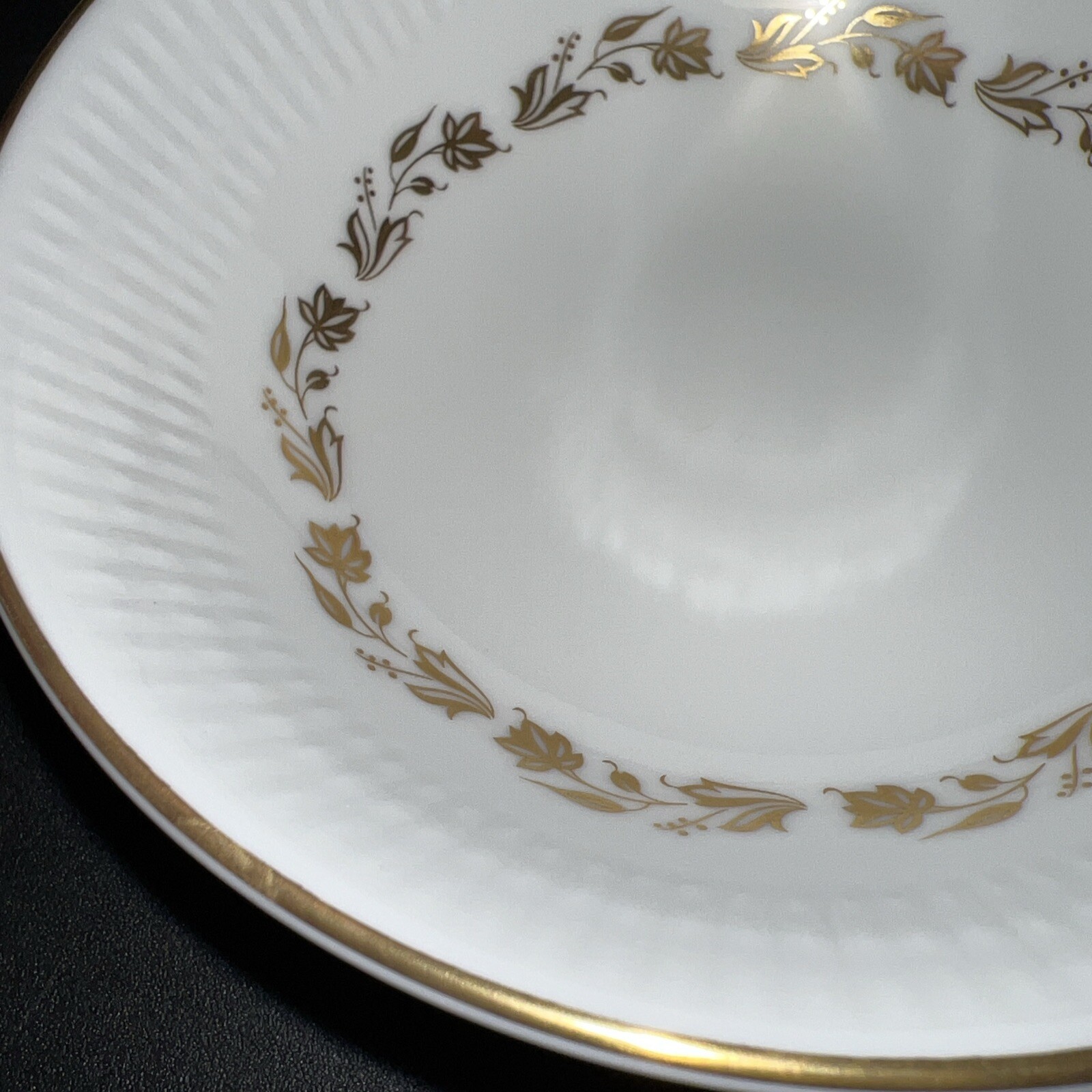 4 Royal Doulton 5″ 5-1/4” Dessert/Berry Bowl – Soup “Fairfax” TC 1006