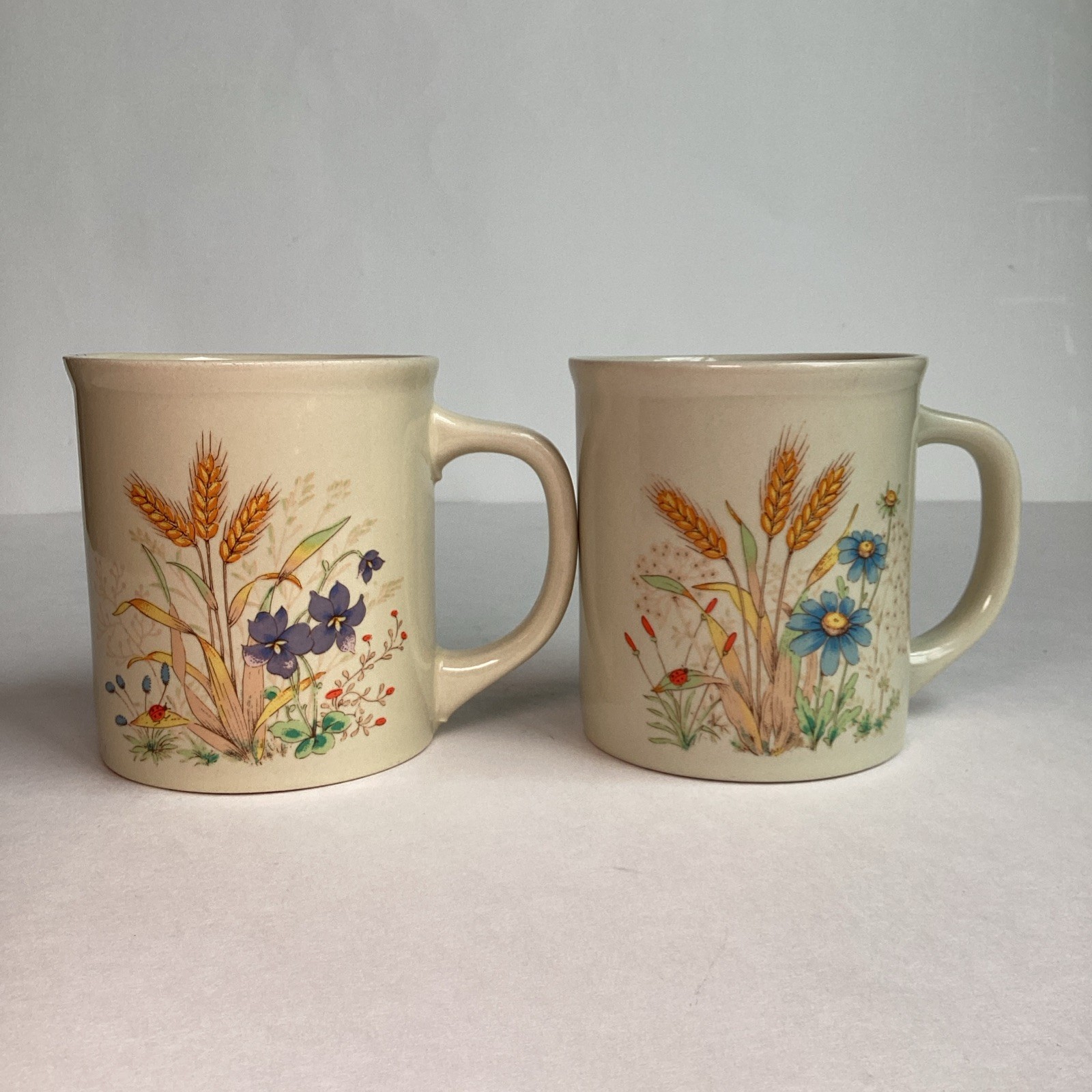 Vintage Japan Stoneware Wildflower Wheat Mugs Set Of 4 Ivory Coffee Cups Floral