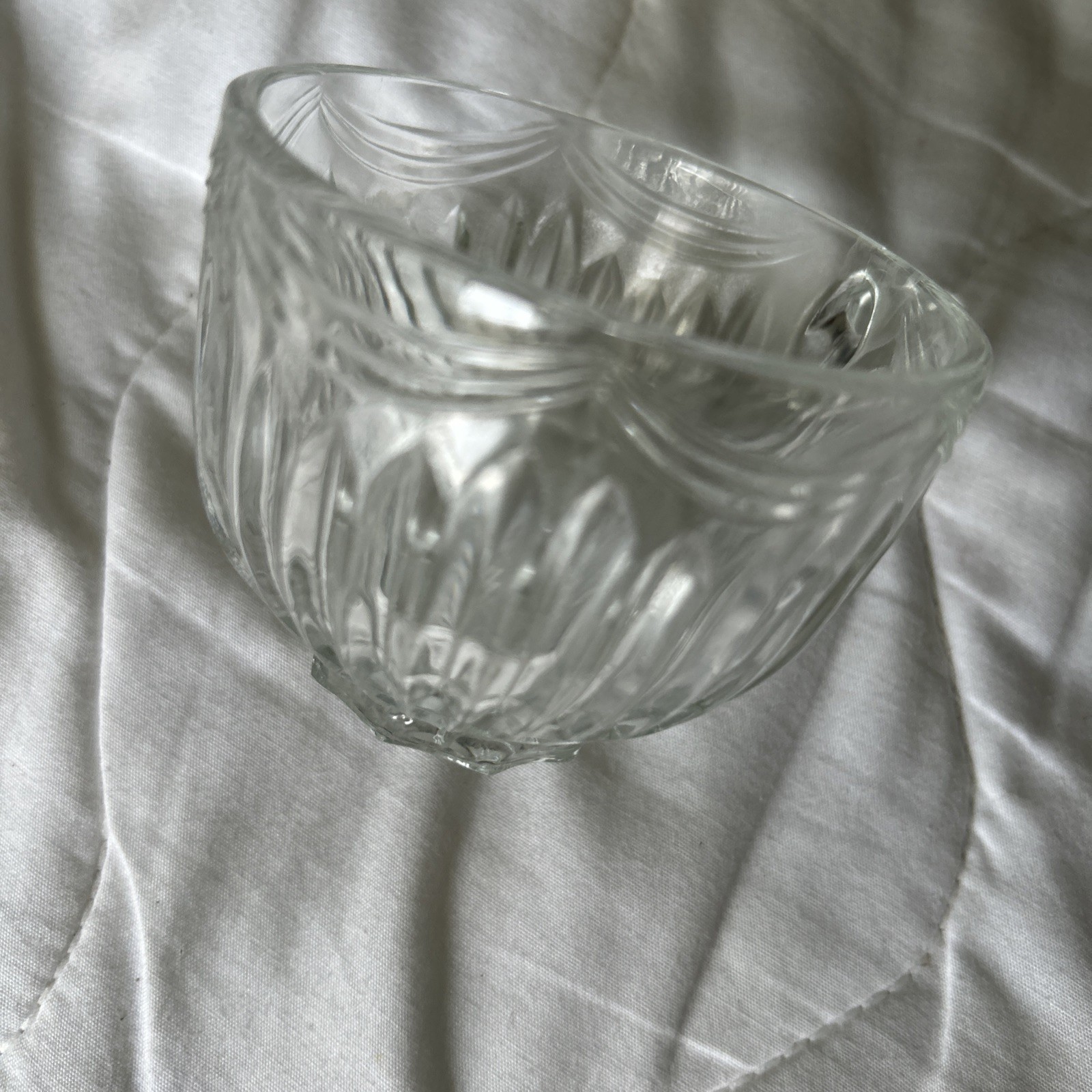 4 Vintage Glass Punch Bowl Cups Indiana Lancaster Colony Royal Drape Pattern